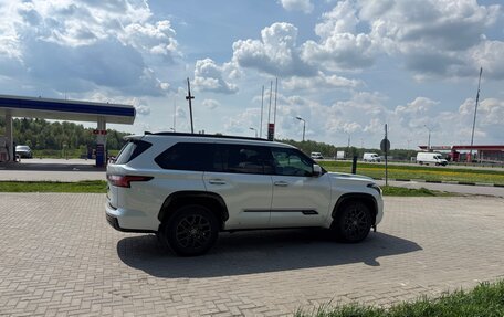 Toyota Sequoia, 2022 год, 13 800 000 рублей, 4 фотография