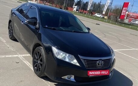 Toyota Camry, 2014 год, 1 300 000 рублей, 5 фотография