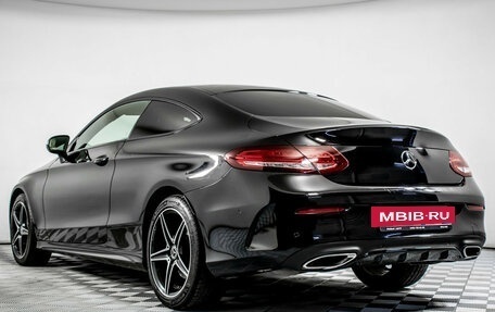 Mercedes-Benz C-Класс, 2017 год, 2 995 000 рублей, 7 фотография