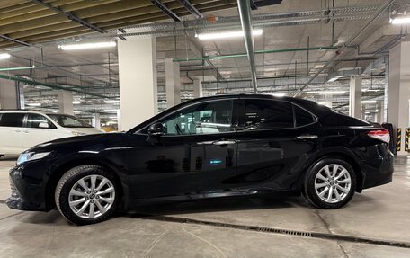Toyota Camry, 2018 год, 2 730 000 рублей, 10 фотография