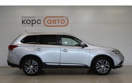 Mitsubishi Outlander III рестайлинг 3, 2015 год, 2 299 000 рублей, 4 фотография