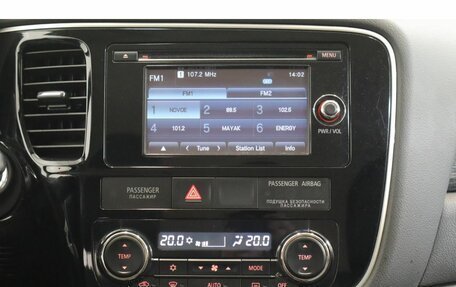 Mitsubishi Outlander III рестайлинг 3, 2015 год, 2 299 000 рублей, 12 фотография