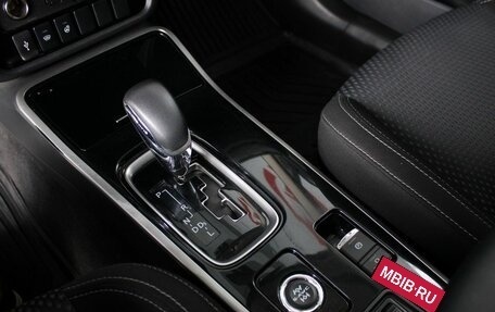 Mitsubishi Outlander III рестайлинг 3, 2021 год, 2 090 000 рублей, 11 фотография