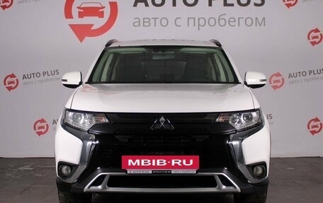 Mitsubishi Outlander III рестайлинг 3, 2021 год, 2 090 000 рублей, 3 фотография