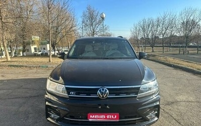 Volkswagen Tiguan II, 2020 год, 2 800 000 рублей, 1 фотография