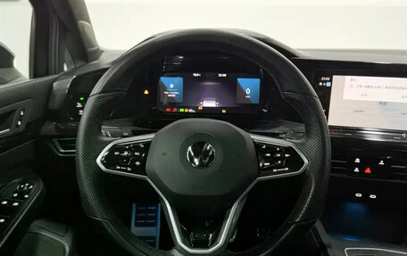 Volkswagen Golf VIII, 2022 год, 1 405 350 рублей, 10 фотография