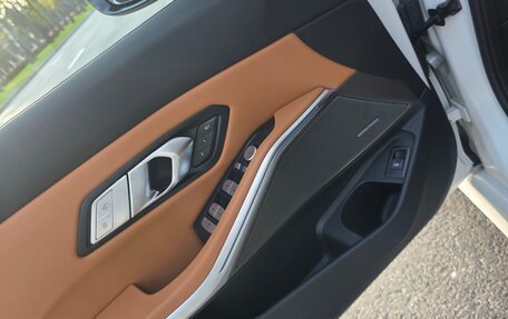 BMW 3 серия, 2024 год, 5 555 000 рублей, 10 фотография