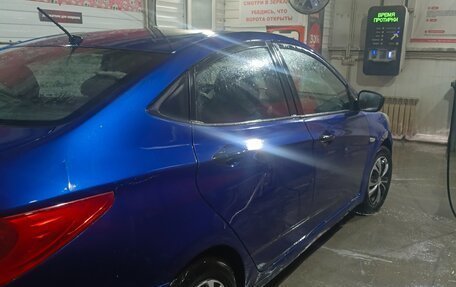 Hyundai Solaris II рестайлинг, 2013 год, 570 000 рублей, 4 фотография