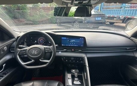 Hyundai Elantra, 2021 год, 1 230 000 рублей, 9 фотография