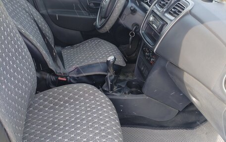 Renault Logan II, 2014 год, 390 000 рублей, 4 фотография
