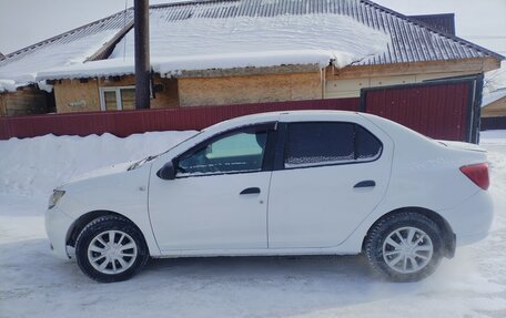 Renault Logan II, 2014 год, 390 000 рублей, 3 фотография