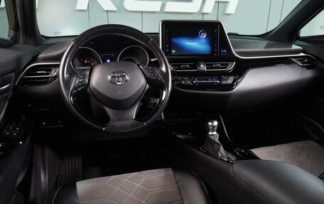 Toyota C-HR I рестайлинг, 2019 год, 2 399 000 рублей, 6 фотография