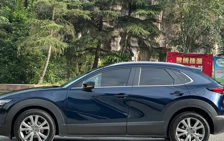 Mazda CX-4, 2023 год, 1 800 012 рублей, 4 фотография