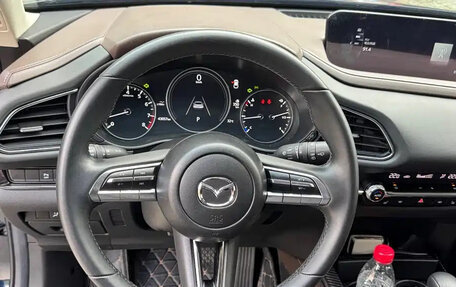 Mazda CX-4, 2023 год, 1 800 012 рублей, 18 фотография