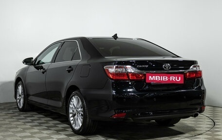Toyota Camry, 2018 год, 2 349 700 рублей, 7 фотография