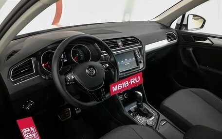 Volkswagen Tiguan II, 2017 год, 2 580 000 рублей, 7 фотография