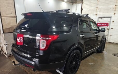 Ford Explorer VI, 2011 год, 950 000 рублей, 3 фотография