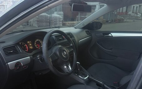 Volkswagen Jetta VI, 2012 год, 895 000 рублей, 6 фотография