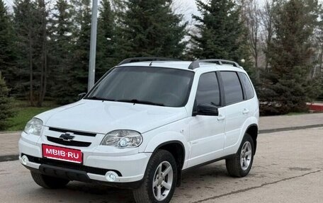 Chevrolet Niva I рестайлинг, 2013 год, 550 000 рублей, 1 фотография