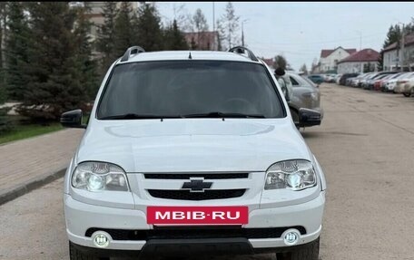 Chevrolet Niva I рестайлинг, 2013 год, 550 000 рублей, 5 фотография