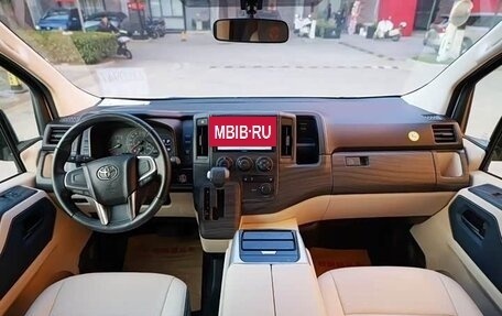 Toyota HiAce H300, 2025 год, 10 920 000 рублей, 4 фотография
