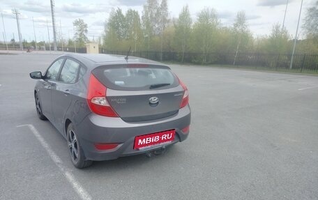 Hyundai Solaris II рестайлинг, 2013 год, 730 000 рублей, 7 фотография