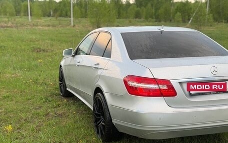 Mercedes-Benz E-Класс, 2010 год, 999 999 рублей, 9 фотография