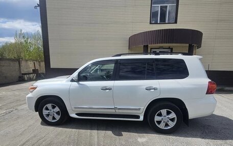 Toyota Land Cruiser 200, 2013 год, 4 000 000 рублей, 6 фотография