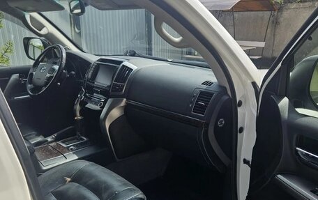 Toyota Land Cruiser 200, 2013 год, 4 000 000 рублей, 10 фотография