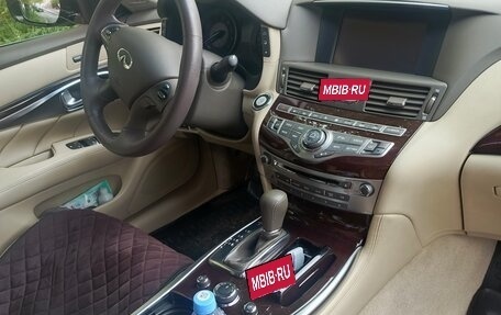 Infiniti Q70 I, 2016 год, 2 550 000 рублей, 11 фотография