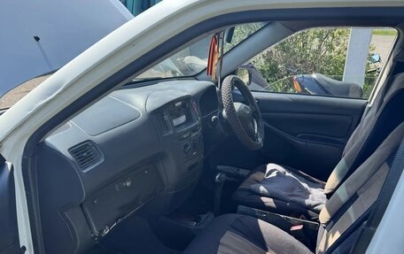 Toyota Probox I, 2002 год, 250 000 рублей, 12 фотография