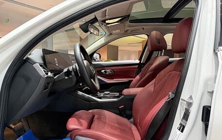 BMW 3 серия, 2023 год, 3 000 000 рублей, 18 фотография