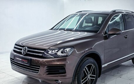 Volkswagen Touareg III, 2011 год, 2 149 000 рублей, 2 фотография
