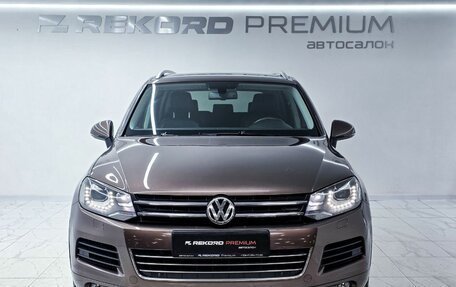 Volkswagen Touareg III, 2011 год, 2 149 000 рублей, 4 фотография