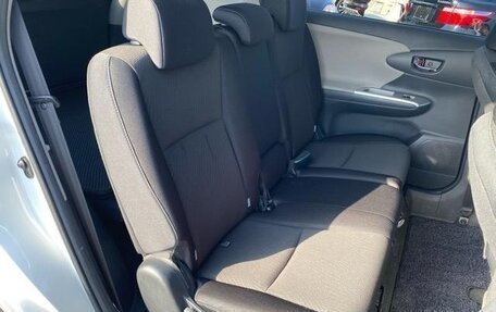 Toyota Wish II, 2011 год, 970 000 рублей, 12 фотография