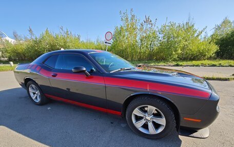 Dodge Challenger III рестайлинг 2, 2018 год, 3 450 000 рублей, 10 фотография