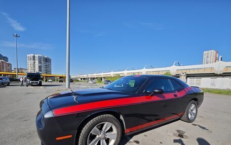 Dodge Challenger III рестайлинг 2, 2018 год, 3 450 000 рублей, 8 фотография