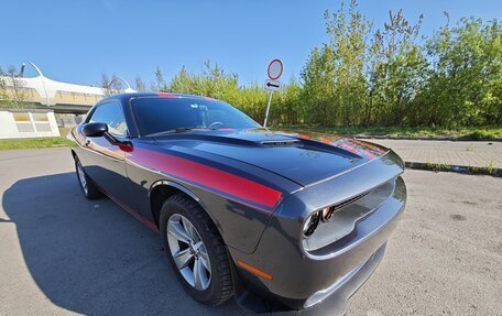 Dodge Challenger III рестайлинг 2, 2018 год, 3 450 000 рублей, 11 фотография