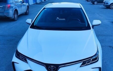 Toyota Corolla, 2022 год, 1 890 000 рублей, 2 фотография