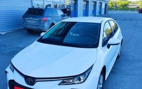 Toyota Corolla, 2022 год, 1 890 000 рублей, 4 фотография