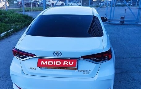 Toyota Corolla, 2022 год, 1 890 000 рублей, 13 фотография