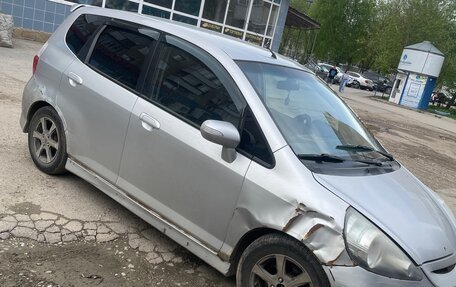 Honda Jazz I рестайлинг, 2006 год, 310 000 рублей, 5 фотография