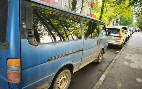 Toyota HiAce H100, 2003 год, 250 000 рублей, 4 фотография