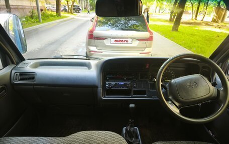 Toyota HiAce H100, 2003 год, 250 000 рублей, 8 фотография