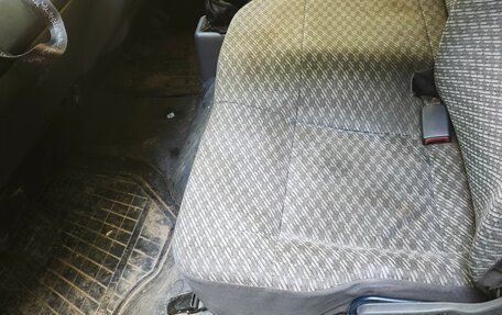 Toyota HiAce H100, 2003 год, 250 000 рублей, 9 фотография