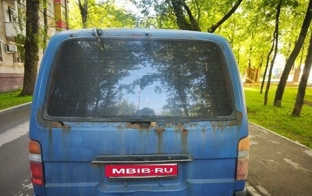 Toyota HiAce H100, 2003 год, 250 000 рублей, 5 фотография