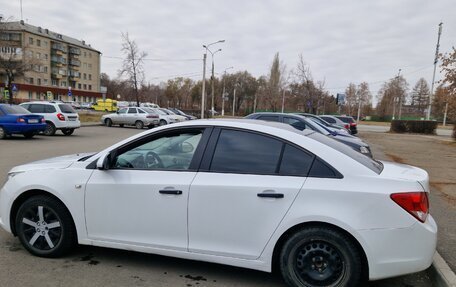 Chevrolet Cruze II, 2010 год, 750 000 рублей, 6 фотография