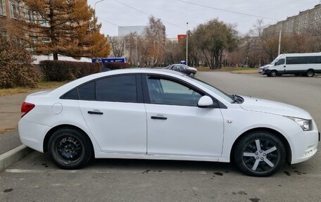 Chevrolet Cruze II, 2010 год, 750 000 рублей, 4 фотография