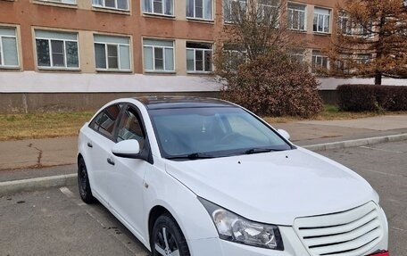 Chevrolet Cruze II, 2010 год, 750 000 рублей, 3 фотография