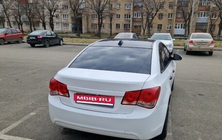 Chevrolet Cruze II, 2010 год, 750 000 рублей, 5 фотография